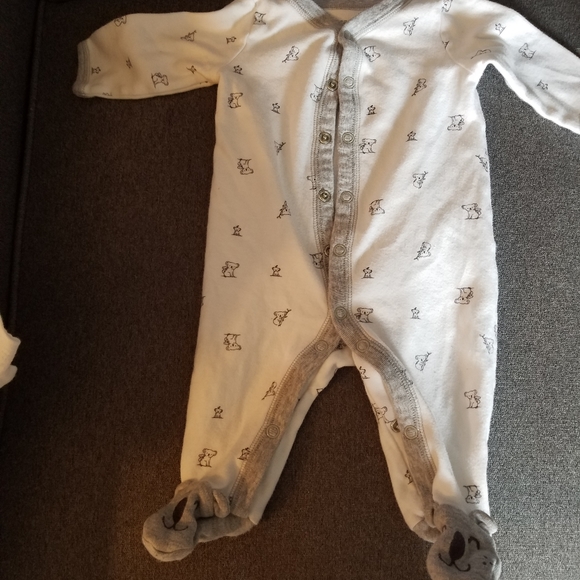 7 Carter's baby items - Picture 5 of 7